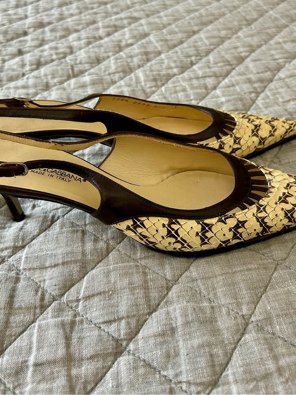 Dolce & Gabbana Snakeskin Pointed-Toe Kitten Heel Slingbacks EU 37.5 - Picture 4 of 16